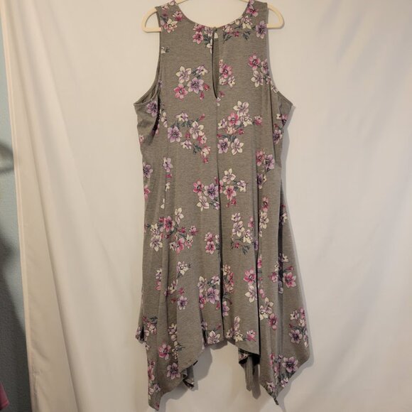 Torrid 4x Gray Floral Knit Sharkbite Tank Dress - Picture 2 of 4